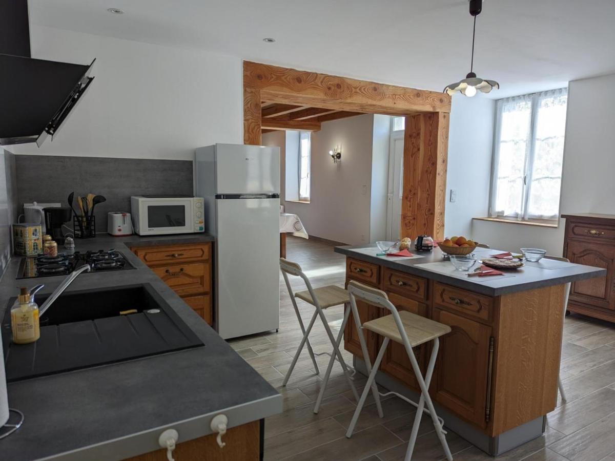 Gîte Puyréaux, 3 pièces, 4 personnes - FR-1-653-98 Exterior foto