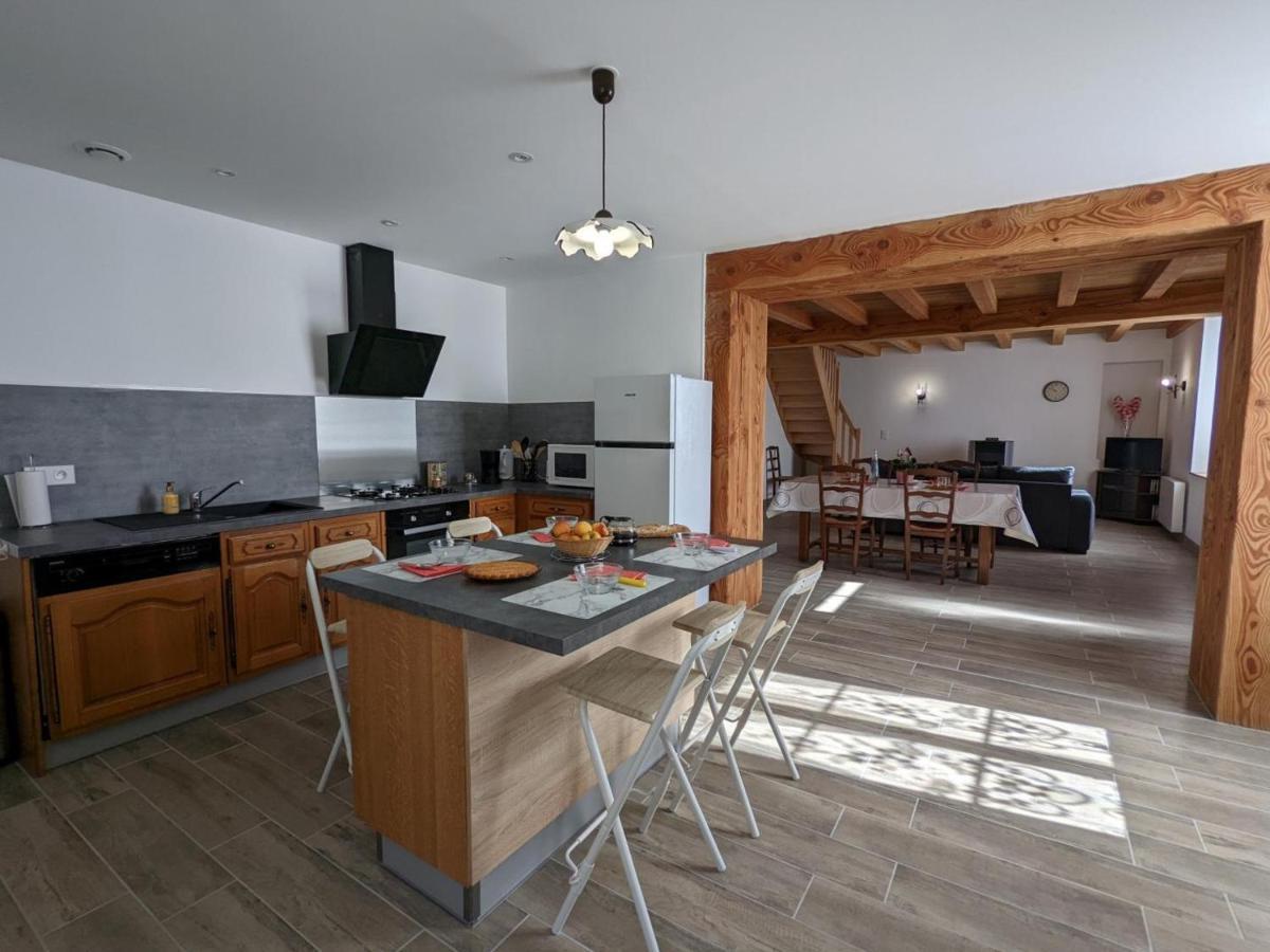 Gîte Puyréaux, 3 pièces, 4 personnes - FR-1-653-98 Exterior foto