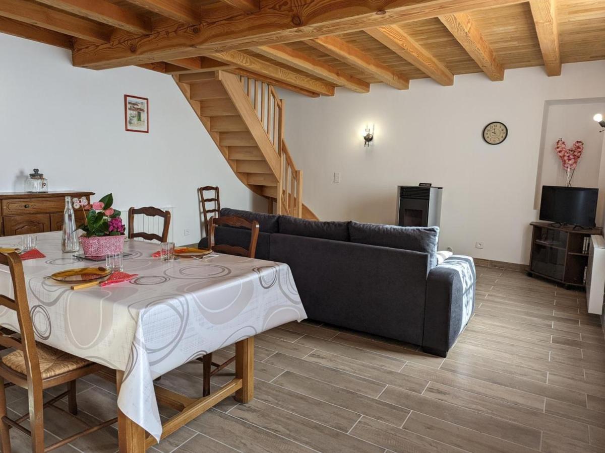 Gîte Puyréaux, 3 pièces, 4 personnes - FR-1-653-98 Exterior foto